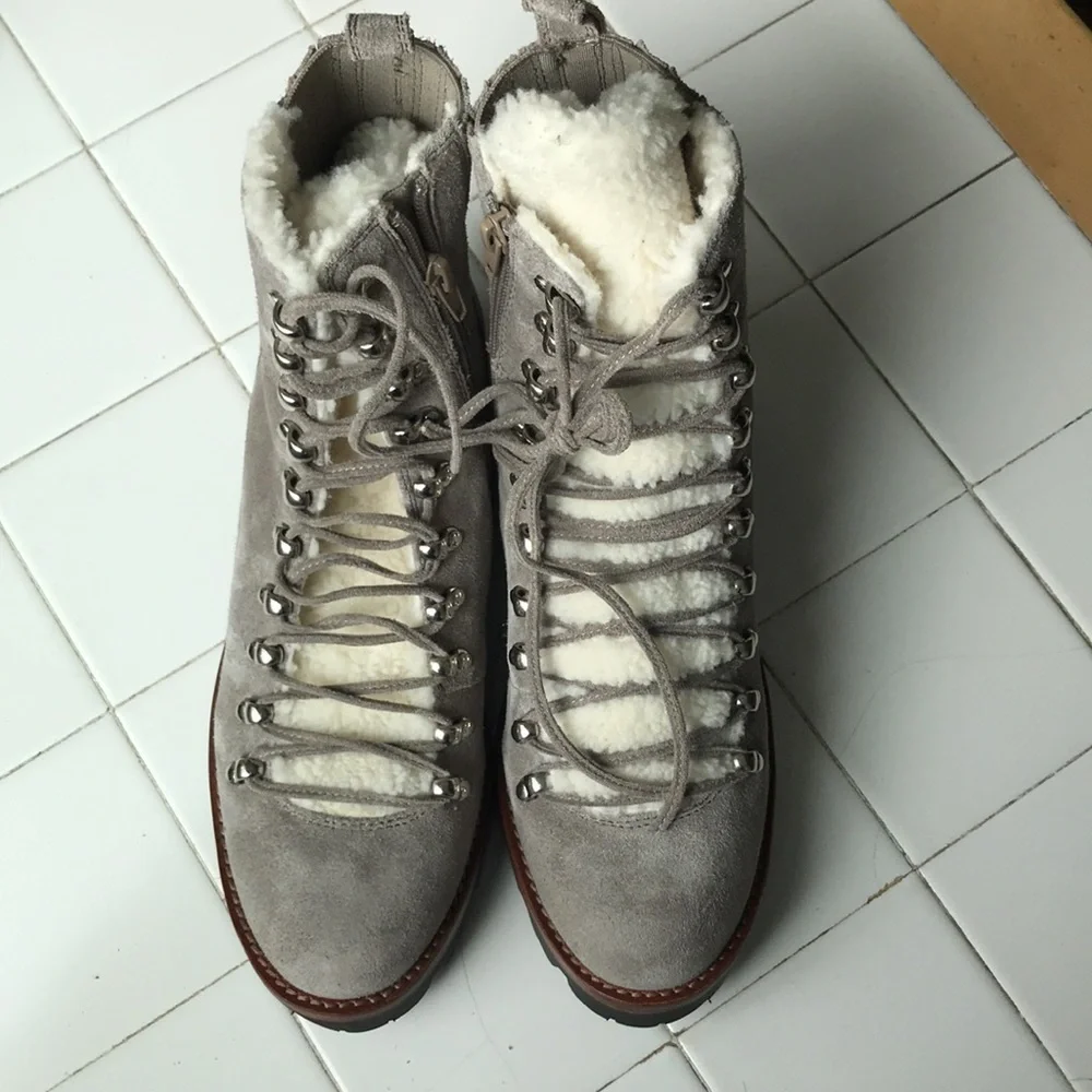 New Jeffrey Campbell Culvert Sherpa boot size 8.5, 10